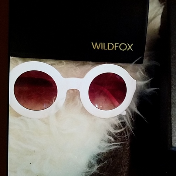 Wildfox Accessories - NEW! Wildfox TWIGGY